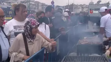 Galata Köprüsü'nde 'Balık Tutma' yarışması düzenlendi