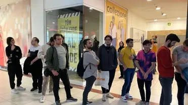 İstanbul'da indirimli bilgisayar fiyatları izdiham yarattı! 4 saatte 18 bin TL değerinde 50 bilgisayar satıldı