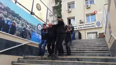 Sarıyer'de AVM'deki silahlı kavgada yakalanan 7 kişi adliyeye sevk edildi