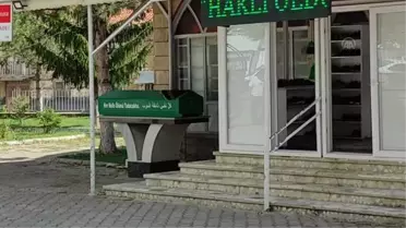 Son dakika haberi: Antalya'daki trafik kazasında ölen genç kadının cenazesi defnedildi