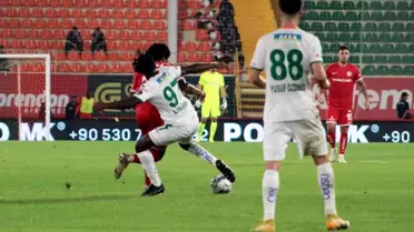 Spor Toto Süper Lig: Corendon Alanyaspor: 3 FTA Antalyaspor: 2 (Maç sonucu)