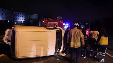 Otomobile çarpıp devrilen hafif ticari aracın sürücüsü yaralandı