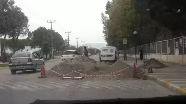 Motosikletiyle kum yığınına çarpan genç ağır şekilde yaralandı