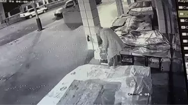 Son dakika haberi! TEZGAHTAN KURUYEMİŞ HIRSIZLIĞI KAMERADA