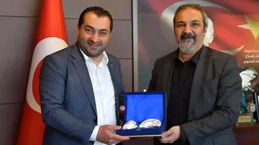 Aydın haber... Türkiye Kent Konseyleri Birlik Başkanı Burak Taştan'dan Söke Belediyesi'ne Ziyaret