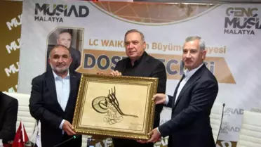 İş adamı Vahap Küçük, 'Dost Meclisi'nin konuğu oldu