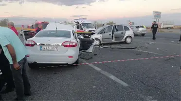 3 otomobilin birbirine girdiği feci kaza! Ölü ve çok sayıda yaralı var