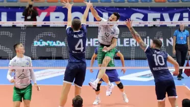 Bursa spor haberi... Efeler Ligi: Bursa Büyükşehir Belediyespor: 3Develi Belediyespor: 2