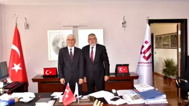 Başkan Bozkurt'tan Rektör Özcan'a ziyaret