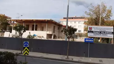 Tünel Üzerindeki Park Alanına İnşaat Yapan Minibüsçüler Odası, Desteklerinden Dolayı AKP'li Belediyeye Başkanına Teşekkür Etti