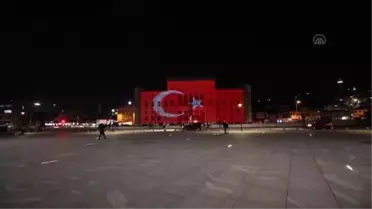 SARAYBOSNA - Vijecnica Kütüphanesi'ne Türk bayrağı yansıtıldı