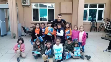 Adalar'da minik öğrenciler ile polis 'el ele'