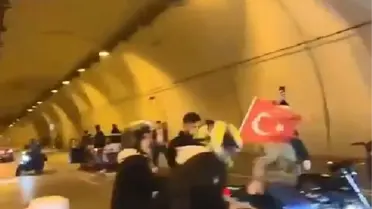 BEŞİKTAŞ'TA TÜNELİ KAPATIP ASKER EĞLENCESİ YAPTILAR