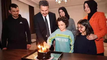 Başkandan Emir'e doğum günü sürprizi