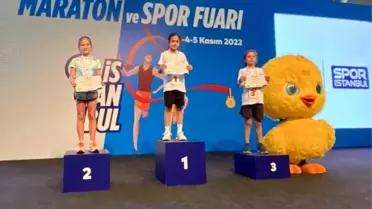 Öğrenciler 44. İstanbul Maratonu'nda derece aldı