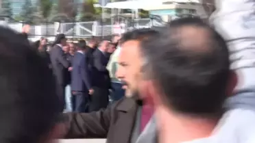 Eğitim Sendikalarının Anayasa Mahkemesi Önünde 'Meslek Nöbeti'ne Polis Müdahale Etti.