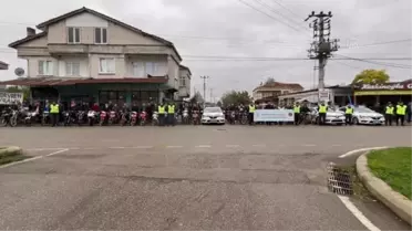 Samsun'da kırsaldaki bisiklet ve motosiklet sürücülerine reflektif yelek dağıtıldı