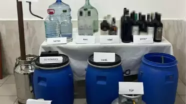 Evinde 350 litre sahte içkiyle yakalandı