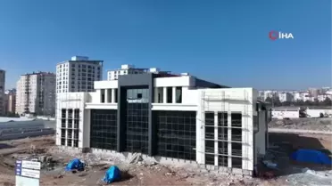 Sivas'ta yapımı devam eden Şeyh Şamil ve Fatih kültür merkezlerinin inşası tamamlanma aşamasına geldi