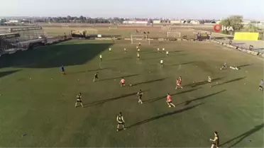Çocukları ve gençleri kötü alışkanlıklardan uzak tutmak için futbol kulübü kurdu