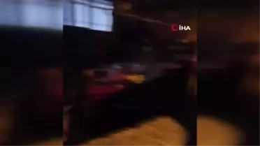 Kartal'da sokağa süratli giren minibüs 7 araca çarparak ortalığı savaş alanına çevirdi