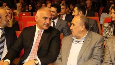 Sezai Karakoç'u anlatan 'Dünya Sürgünü' belgeselinin galası yapıldı