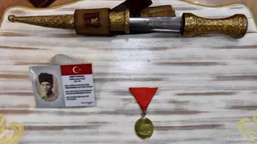 Milli mücadelede kullanılan kama ve istiklal madalyası müzeye bağışlandı