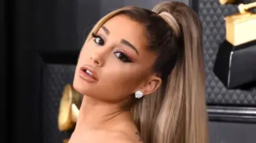 Ariana Grande hayranlarını Donald Trump'ı 'reddetmeye' çağırdı