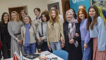 Moskova'da geleneksel Türk tezhip sanatı tanıtıldı