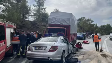Antalya'da kazada ölen anne ile evinde ölü bulunan oğlunun cenazeleri Ordu'da defnedildi