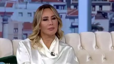 Asena Dere... MASKÜLEN DURUŞUNUN NEDENİNİ ANLATTI!