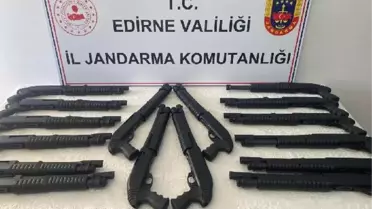 Edirne'de bir kargo şubesinde 16 pompalı tüfek ele geçirildi