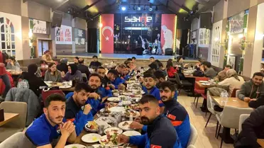 Kars 36 Spor'a moral yemeğe verildi