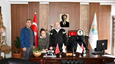 Köyceğiz'de Milli Güreşçi İlyasoğlu sözleşme imzaladı