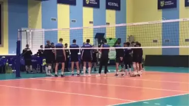 Halkbank, CEV Şampiyonlar Ligi B Grubu'nda liderlik şansını sürdürüyor