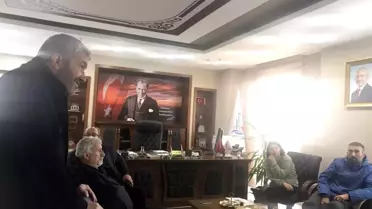 Sol Parti ve Halkevleri üyelerinden, CHP'li Hopa Belediye Başkanı Ekmekçi'ye 'yeşil alan' tepkisi