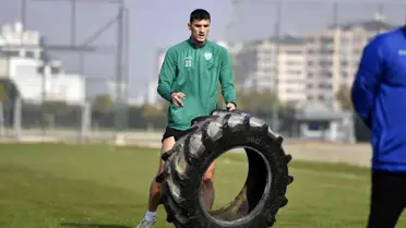 Bursaspor'a Hasan Ayaroğlu ve Ertuğrul Kurtuluş'tan sevindirici haber
