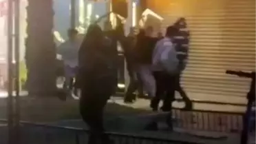 Tartıştıkları gencin kafasında sandalye kırdılar