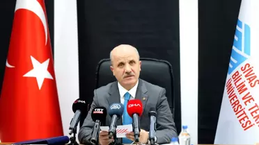 YÖK Başkanı Özvar, Anadolu Üniversiteler Birliği Toplantısı'nda konuştu