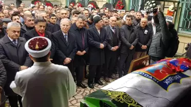Cumhurbaşkanlığı YİK Üyesi Şahin, Karabacak'ın cenaze törenine katıldı