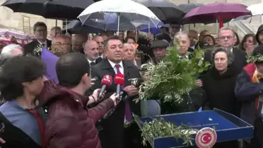 Zeytinlikler İçin TBMM Önünde Eylem Yapmaların İzin Verilmeyen Çiftçiler, Meclis'in Bahçesinden İktidara Seslendi: 'Zeytinimize Kıymak İsteyenlere...