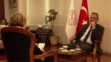 Bakan Özer: '2023 yılındaki hedefimiz, kayıt dışında bulunan 280 bin dolayındaki gencimizi okulla buluşturmak'