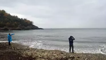 Ekipler tekneden düşen balıkçıyı hem karadan hem denizden arıyor