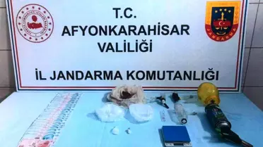 Uyuşturucu operasyonunda yakalanan 3 kişiden biri tutuklandı