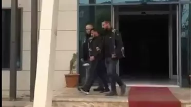 CİNAYET ŞÜPHELİSİ, 'KAÇMAKTAN YORULDUM' DİYEREK KENDİSİNİ İHBAR ETTİ