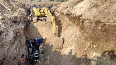 Kilis'te su kanalı kazısında göçük meydana geldi! Toprak altında kalan işçilerden biri hâlâ aranıyor