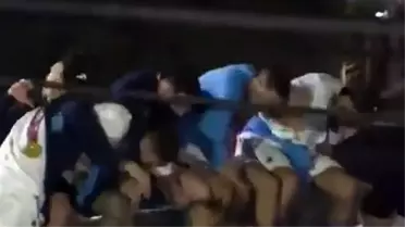 Arjantin'in Dünya Kupası kutlamalarında yürekleri ağza getiren an! Messi ve arkadaşları facianın eşiğinden döndü