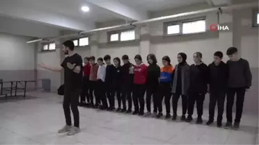 Tatvan'da halkoyunları kursuna yoğun ilgi