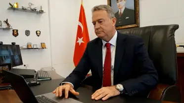 Edirne'de kolluk amirleri ve kurum müdürleri AA'nın 'Yılın Fotoğrafları' oylamasına katıldı