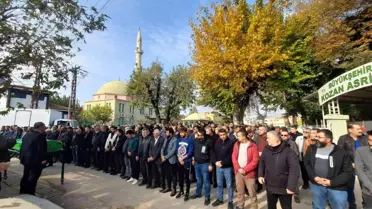 Kazada hayatını kaybeden öğretmen dualarla uğurlandı